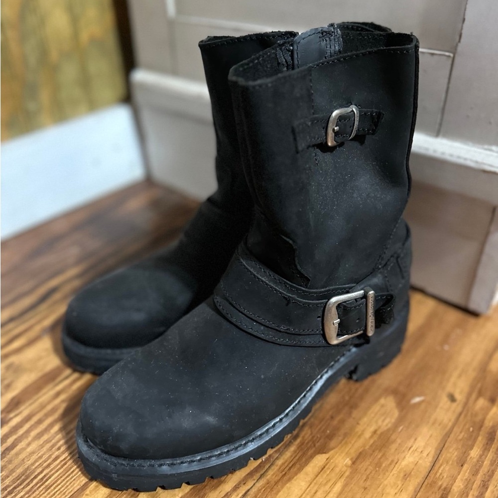 Women’s Harley Davidson leather boots